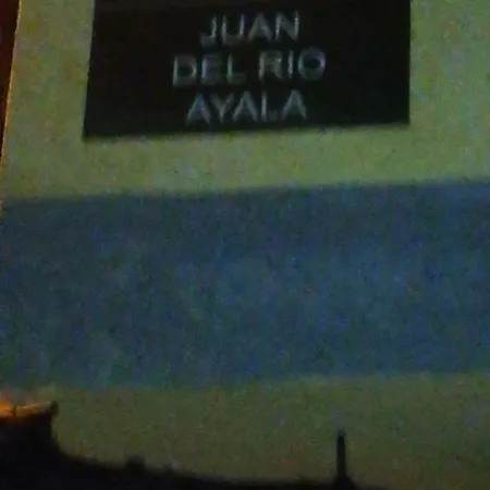 Casa El Burrero Aeropuerto *