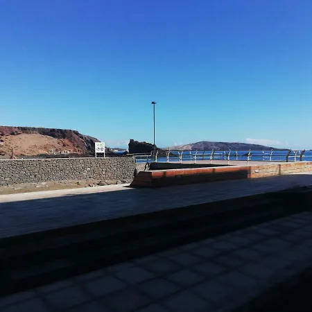 Casa El Burrero Aeropuerto *